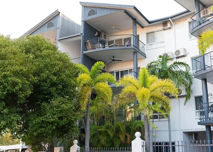 Tropical Bliss In Woolner
